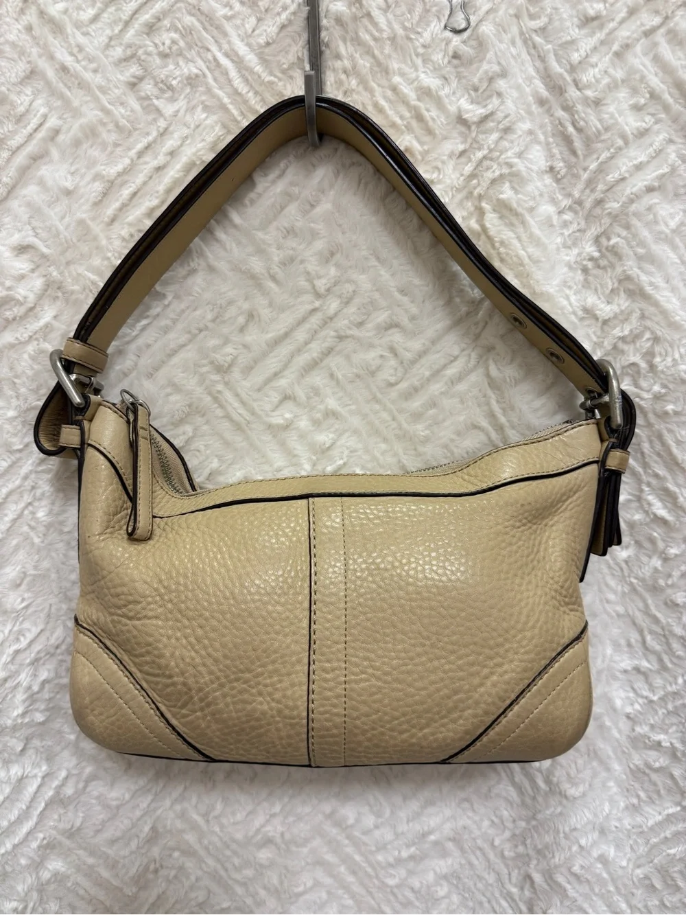 Coach Beige Pebbled Leather Shoulder Factory Bag